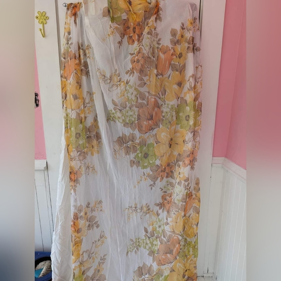 DEADSTOCK 70s Sears Bedroom Set - Picture 2 of 4